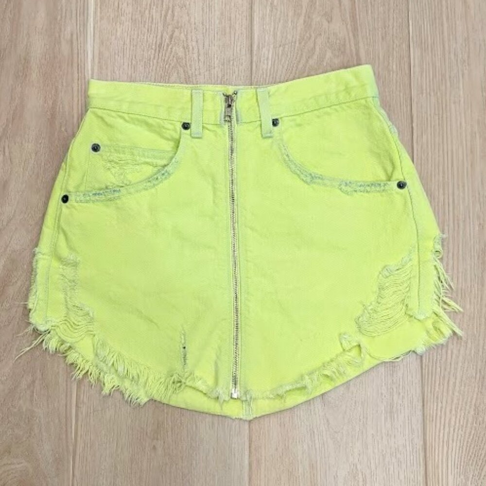 Carmar Neon Yellow Denim Micro Mini Skirt Zip Up Front Sz 24/XS
